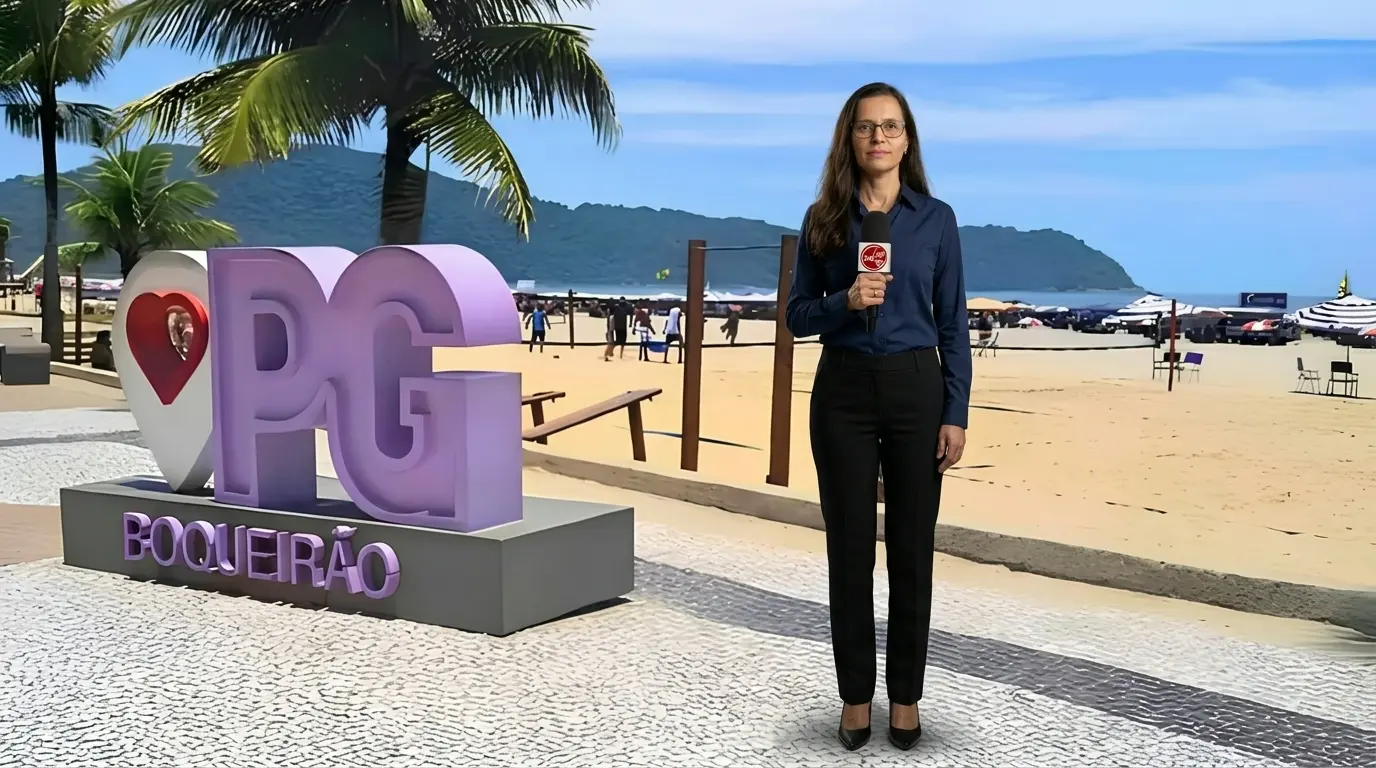 Moradores da Cidade de Praia Grande SP recebem documentos de posse de terrenos